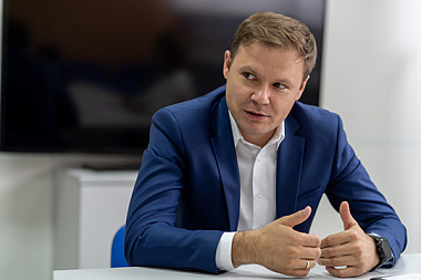 СМИ о нас: «Цифровая революция в российских школах: вместо книжек ноутбуки-трансформеры?»